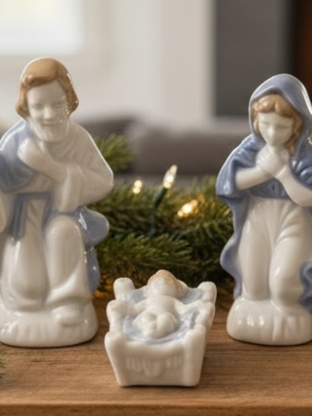 Lefton Blue White Porcelain Nativity Set Holy Family